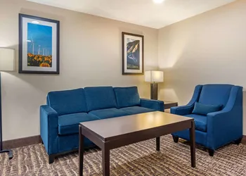 Comfort Inn Limon hotel thumbnail 8
