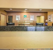 Quality Inn & Suites Decorah hotel detail image 4