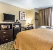 Quality Inn & Suites Decorah hotel detail image 7