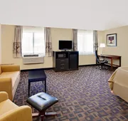 Super 8 by Wyndham Decorah hotel detail image 3