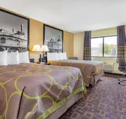 Super 8 by Wyndham Decorah hotel detail image 4