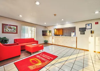 Econo Lodge Maquoketa hotel thumbnail 2