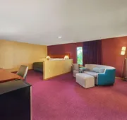 Econo Lodge Maquoketa hotel detail image 7