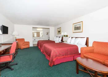 Days Inn by Wyndham Kimball hotel thumbnail 7