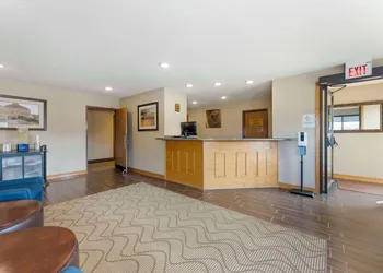 Comfort Inn Lexington hotel thumbnail 3
