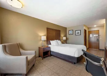 Comfort Inn Lexington hotel thumbnail 7