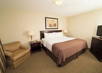 Holiday Inn Hotel & Suites Lloydminster by IHG hotel thumbnail 8