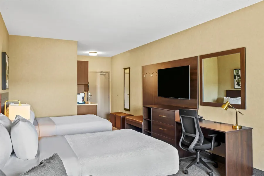 Ramada by Wyndham Drumheller Hotel & Suites hotel detail image 6