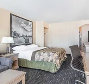 Super 8 by Wyndham Stettler hotel detail image 4