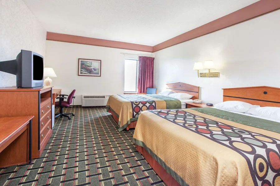 Super 8 by Wyndham Atchison hotel detail image 6