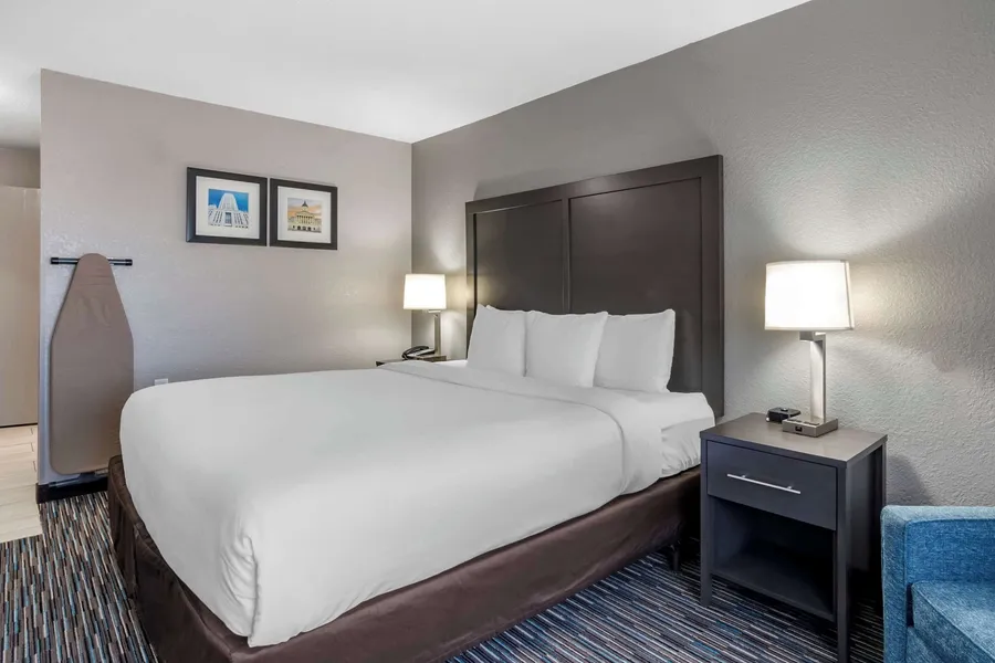 Comfort Inn & Suites Emporia hotel detail image 6