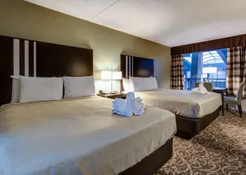 Glenstone Lodge hotel thumbnail 5