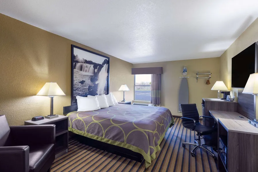 Super 8 by Wyndham Nixa/Springfield Area hotel detail image 6