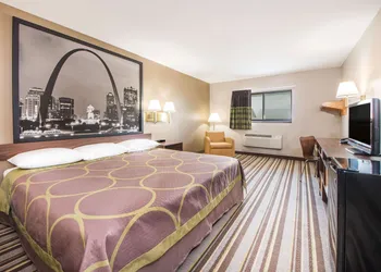 Super 8 by Wyndham Nevada hotel thumbnail 3