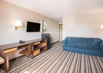 Super 8 by Wyndham Nevada hotel thumbnail 7