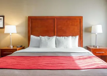 Comfort Inn Bolivar hotel thumbnail 6