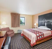 Super 8 by Wyndham Lebanon hotel detail image 4