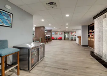 Hampton Inn Lebanon hotel thumbnail 3