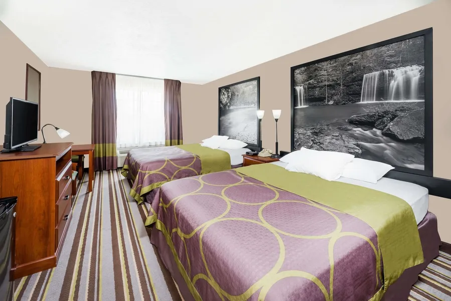 Super 8 by Wyndham Bolivar hotel detail image 6