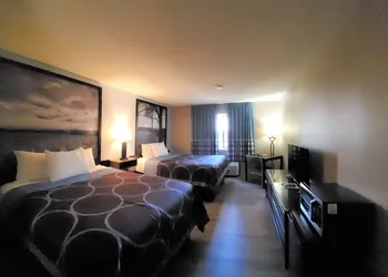 Super 8 by Wyndham Estherville hotel thumbnail 3