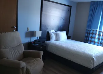 Super 8 by Wyndham Estherville hotel thumbnail 5