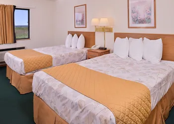 Americas Best Value Inn Missouri Valley hotel thumbnail 3