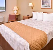 Americas Best Value Inn Missouri Valley hotel detail image 5