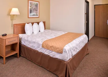 Americas Best Value Inn Missouri Valley hotel thumbnail 6
