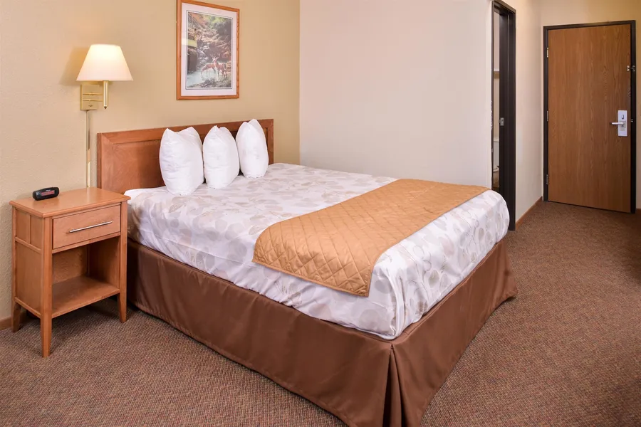 Americas Best Value Inn Missouri Valley hotel detail image 6