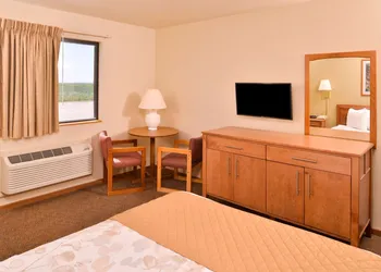 Americas Best Value Inn Missouri Valley hotel thumbnail 8