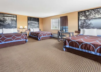 Super 8 by Wyndham Fort Dodge IA hotel thumbnail 3