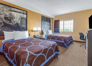 Super 8 by Wyndham Fort Dodge IA hotel thumbnail 4