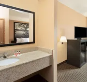 Super 8 by Wyndham Fort Dodge IA hotel detail image 7