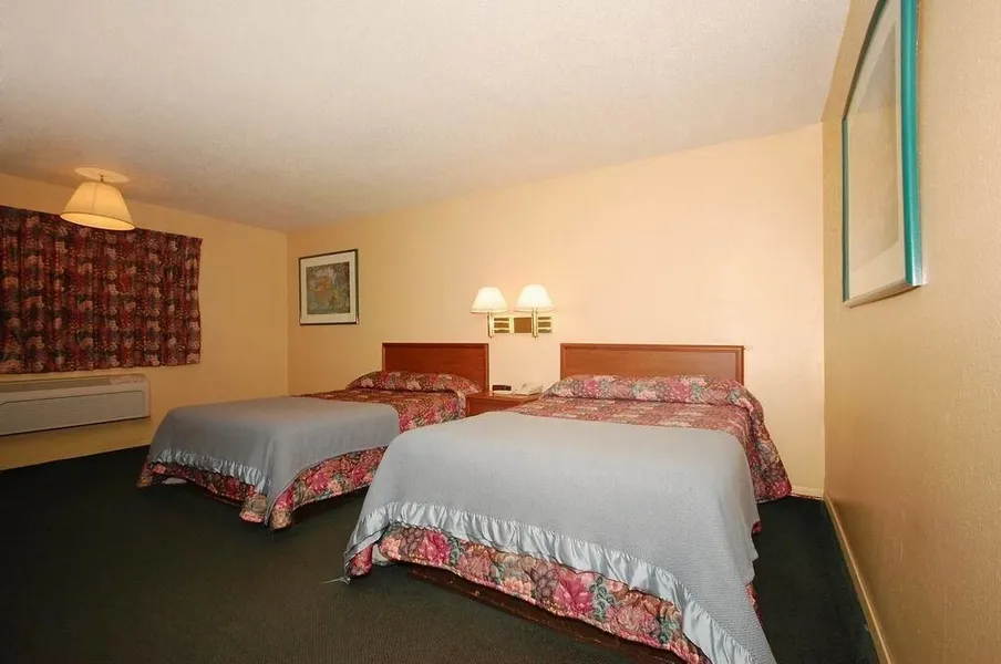 Americas Inn hotel detail image 6