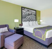 Emmetsburg Hotel and Suites hotel detail image 5