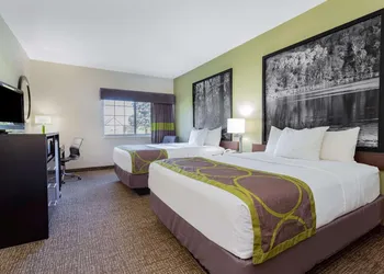 Emmetsburg Hotel and Suites hotel thumbnail 6
