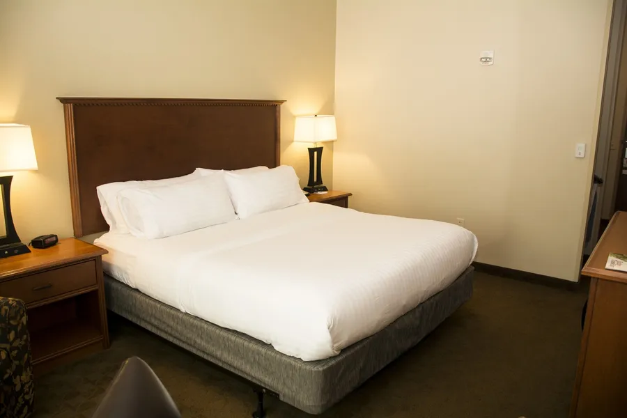 Holiday Inn Express and Suites Mason City by IHG hotel detail image 6