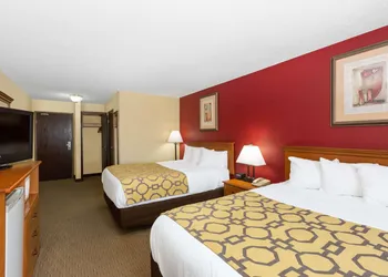 Baymont by Wyndham Fort Dodge hotel thumbnail 8