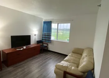 Super 8 by Wyndham Ida Grove hotel thumbnail 6
