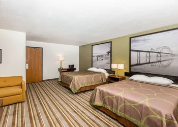 Super 8 by Wyndham Storm Lake hotel thumbnail 7