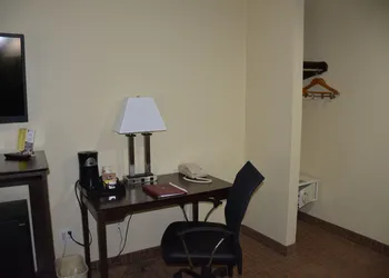 Super 8 by Wyndham Webster City IA hotel thumbnail 5
