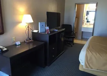 Americas Best Value Inn York hotel thumbnail 2