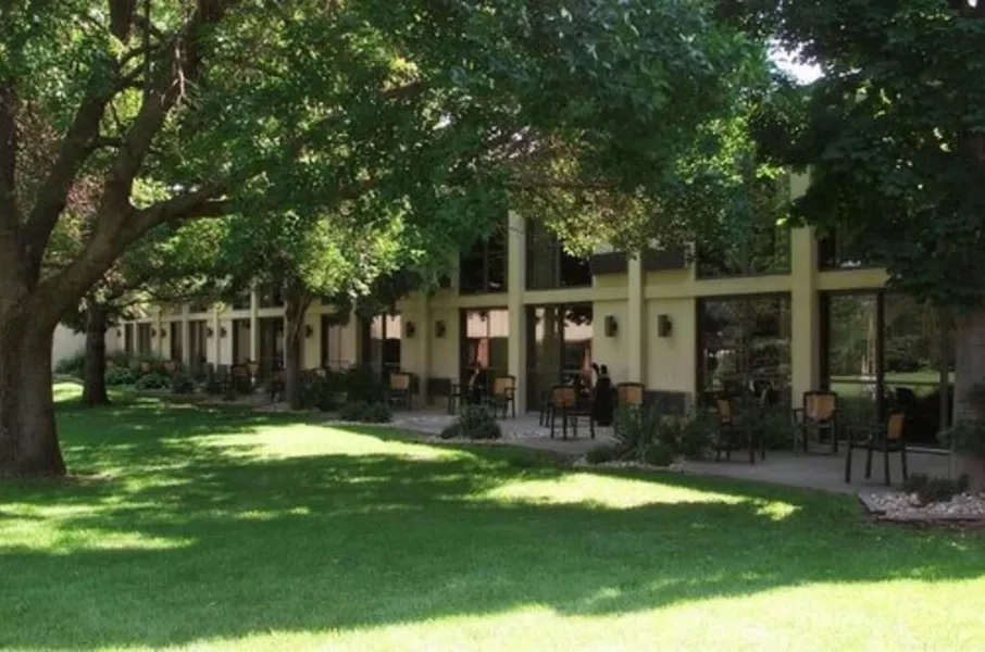 Lake Okoboji Resort & Conference Center hotel detail image 6