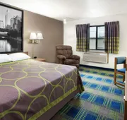 Super 8 by Wyndham Columbus hotel detail image 7