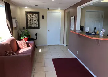Americas Best Value Inn Beatrice hotel thumbnail 2