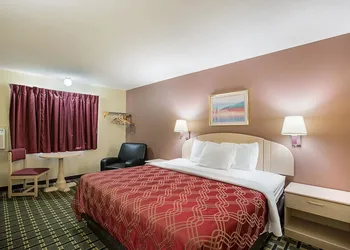 Americas Best Value Inn Beatrice hotel thumbnail 3