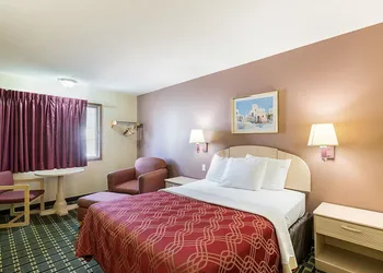 Americas Best Value Inn Beatrice hotel thumbnail 5