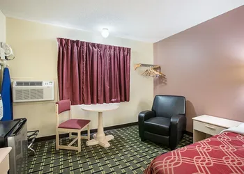 Americas Best Value Inn Beatrice hotel thumbnail 8