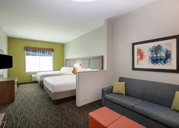 Holiday Inn Express Hotel & Suites Columbus by IHG hotel thumbnail 7
