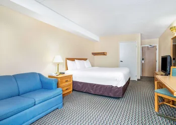 Travelodge by Wyndham Bridgewater hotel thumbnail 3